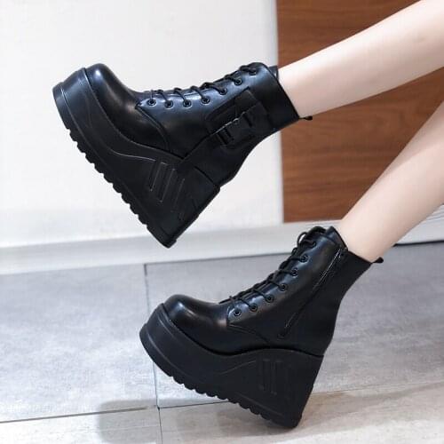 2021 New Fashion Comfortable Big Sizes 35- 43 Platform High Heels Fashionable Autumn Winter Wedges Shoes Ankle Boots Women Hot