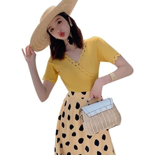 2019 Korean Style T-Shirts Top Women Simple Cotton Pullovers Knitted Summer Solid Color Slim V-Neck Short Sleeve T-shirt 8