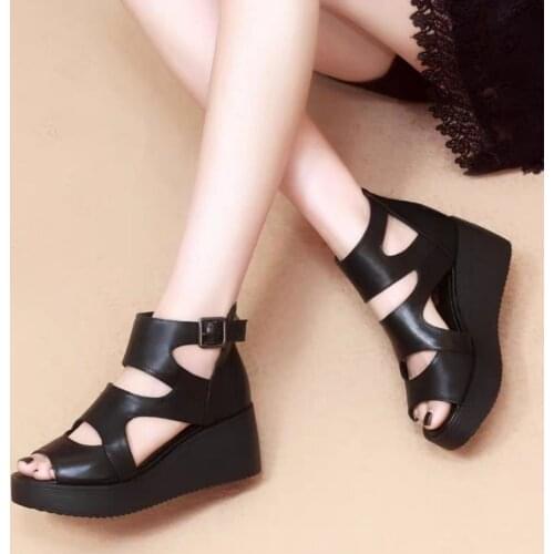 Sandals Women 2021 New Summer Breathable Shoes All-match Black High-heeled Buckle Thick-soled Platform Wedge Shoes