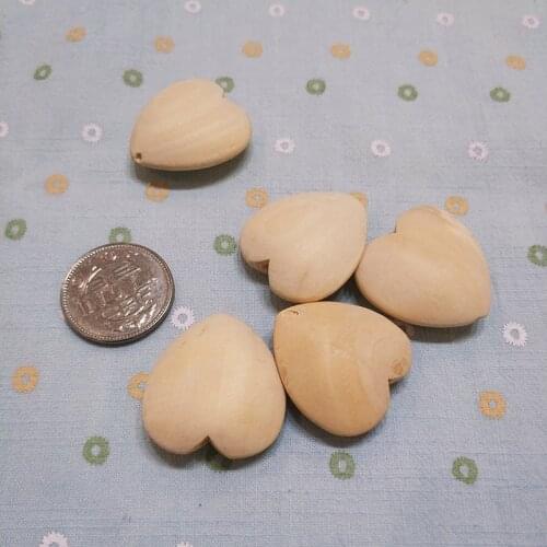 20mm-40mm Wooden Teething Teether Beads Food Grade Chewable Heart Shaped Bracelet Necklace Beads Accessories Handmade DIY Crafts