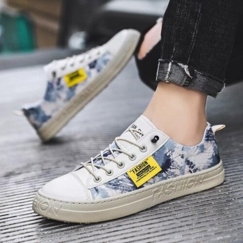 Mens sports shoes fashion mens shoes spring trend casual sports shoes mens new comfortable white vulcanized flat shoes