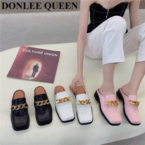 2021 Fashion Metal Chain Slippers Women Flat Heel Mules Designer Slides Ladies Shoes British Style Loafers Casual Zapatos Mujer