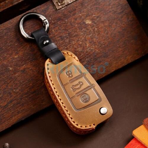 Crazy Horse Skin Car Key Cover Protector Case for Audi A3 A4 A5 C5 C6 8L 8P B6 B7 B8 C6 RS3 Q3 Q7 TT 8L 8V S3 Keychain