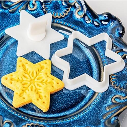 Cartoon Cookie Stamp Biscuit Mold 3D Cookie Cutter Gingerbread Christmas House Cookie Cutters Kitchen DIY Baking Mould for Xmas