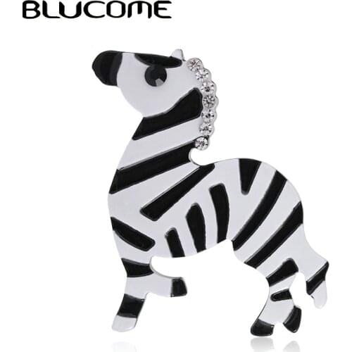 Blucome Lovely Acrylic Zebra Shape Brooches Women Crystal Acetate Fiber Vivid Horse Coat Collar Sweater Animal Jewelry lapel Pin