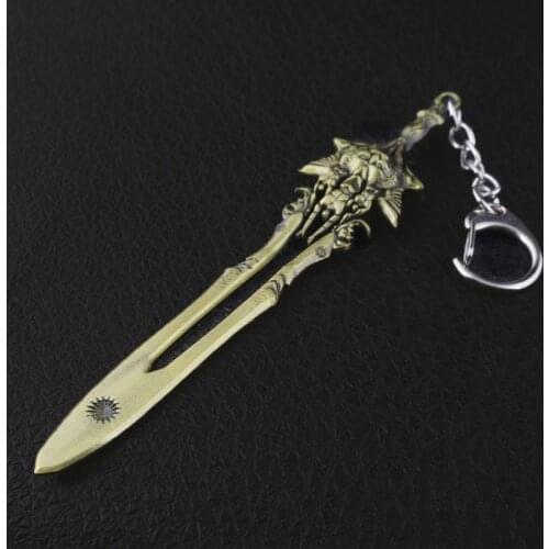 God Of War Sword Keychain Kratos Axe Weapon Figure Mask Metal Key chain For Keys Men Car Women Bag Accessories