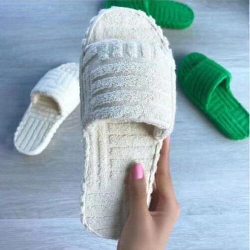 WDHKUN Women's Slippers