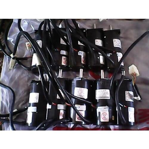 SGM-A5A8YR21 servo motor , used one ,85% appearence new , 3 months warranty , in stock