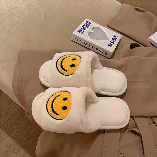 2021 New Smiley Face Slippers Women Smile Slippers Happy Face Slippers Retro Smiley Face Soft Plush Comfy Warm Slip-on Slippers
