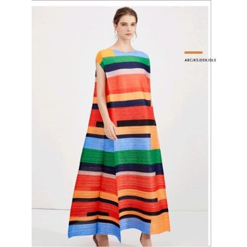 HOT SELING Miyake fold round collar Geometric patterns dress with sleeveless A-Line dress IN STOCK