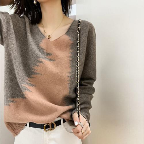 Color-blocking V-neck sweater women loose 2021 spring and autumn new fashion outer wear long-sleeved pullover knitted top