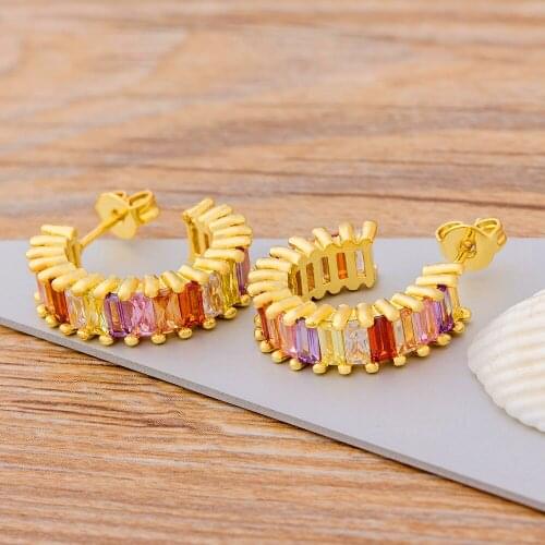 New Big Circle Round Rainbow Crystal Rhinestone Stud Earrings For Women Fashion Statement Golden Charm Earrings Party Jewelry