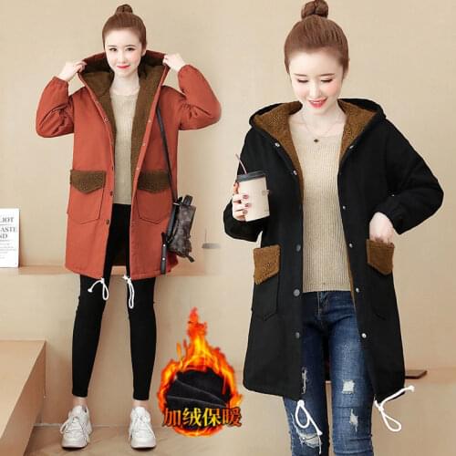 AKSAYA MATI Women's Insulated Jackets