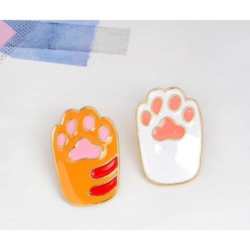 Creative Sweet And Romantic Very Cute Cat Paw Dog Paw Dripping Oil Cartoon Brooch Enamel Pin Little Fairy Must-Have Decoration