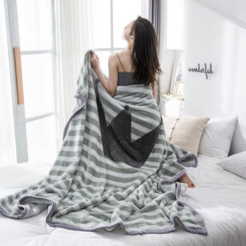 2020New flannel pink blanket Cartoon printed coral velvet blanket double-sided thickened warm single double blanket for beds