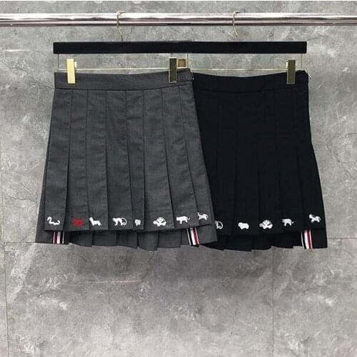 2021 Fashion Brand Skirts Women Slim Skirts Above Knee Mini Skirt Animal Embroidery Casual Summer Short Pleated Skirt