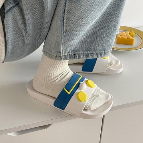 Comfortable unique slippers womens lovely girls' hearts bath in the bedroom ins cartoon couples sandals slippers womens models