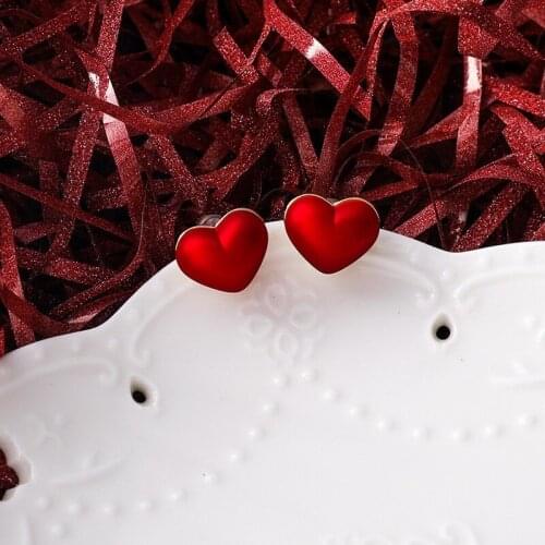 Simple Red Small Love Earrings Net Red Popular Sweet and Small Girl Heart-shaped Korean Earrings New Year Wedding Jewelry