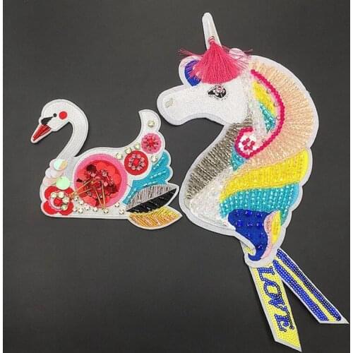 Flower Swan Handmade Sequin Swan Rhinestone Patch Crystal Unicorn Applique Badge Garment Craft DIY Apparel Sewing Accessory