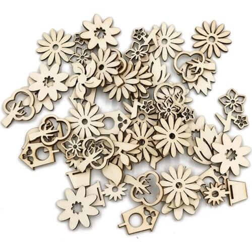50PCS Wooden Flower Leaf Slices Wood Cutout Labels Art Craft Pieces for Wedding Party Christmas DIY Projects Card Making