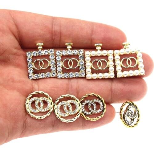 Charm Perfume Bottle Stud Earrings Inlaid Rhinestone Pearl Decorative Round Square Earrings for Girls Madam Fashion Jewelry E640