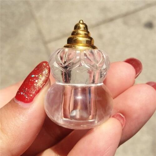 Pure white natural crystal pendant carved gourd lotus wishing bottle perfume bottle necklace tripe bottle auspicious gift