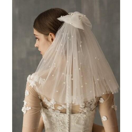 Women Shoulder-length Two-layers Wedding Bridal Veil with Comb Ruffle Bowknot Beaded Pearl Tulle Veil Elegant Luxury Accessory