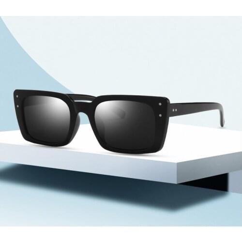 New Fashion Rectangle Sunglasses Women Luxulry Brand Designer Vintage Men Classic Rivet Shades Female Male Eyewear UV400 oculos