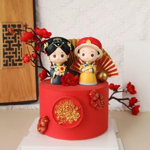 Chinese Emperor Empress Figurine Resin Queen Ornament Traditional Costume kids Home Decoration Cake Topper Miniature Love Gifts