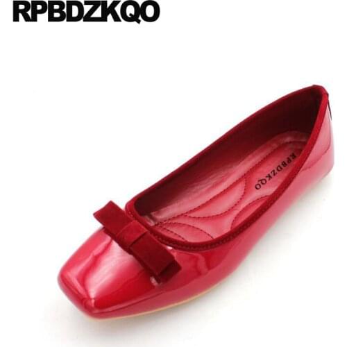 Slip on red designer soft ballet flats women mirror walking patent leather black bow ladies square toe ballerina large size 2019