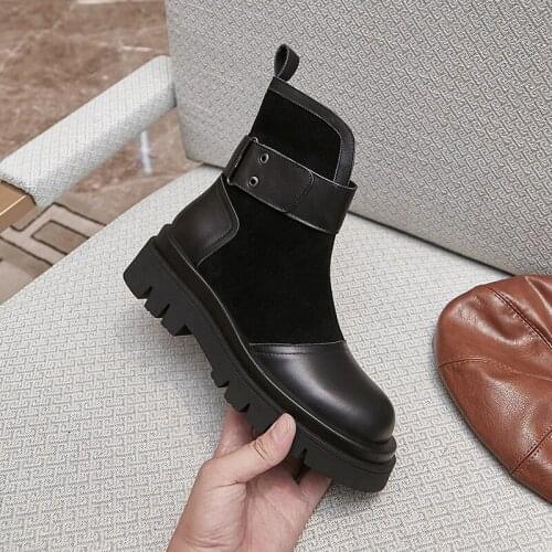 Martin boots Womens boots Genuine leather 2020 new autumn British Round head short boots The bottom of the thick Womens shoes