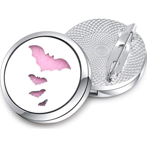 2020 Charm Bat Aroma Brooch Metal Badge Stainless Steel Open Perfume Aromatherapy Essential Oil Diffuser Locket Brooch Jewelry
