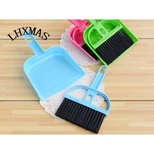Mini Pet Cage Accessories Desktop small pet Cleaning Brush Keyboard Brush With Dustpan for pet cage Small Broom 1 suits D235