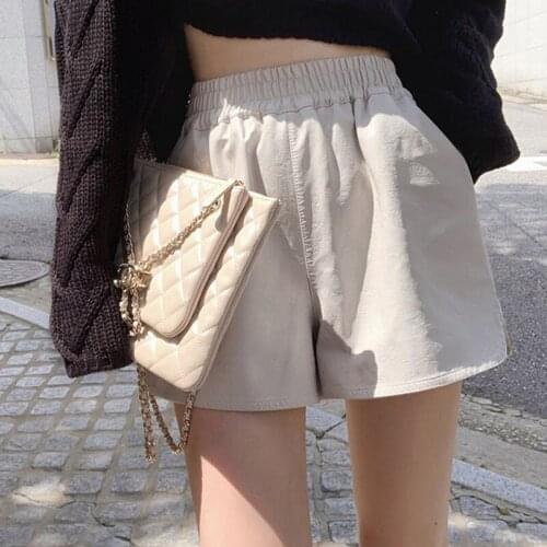 2020 Casual PU Leather Shorts Women Shorts All-match Elastic High Waist Wide Leg Short Ladies Sexy Leather Shorts Autumn Winter