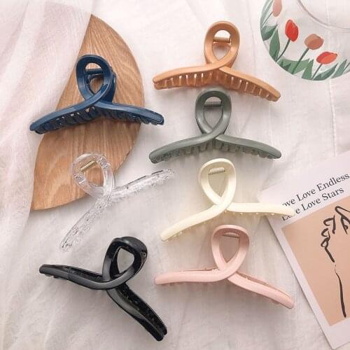 Korea Elegant Solid Large Matte Multicolor Crab Hairpin Bath Hair Catch Shark Clip For Women Hair Accessory Hair Style Making