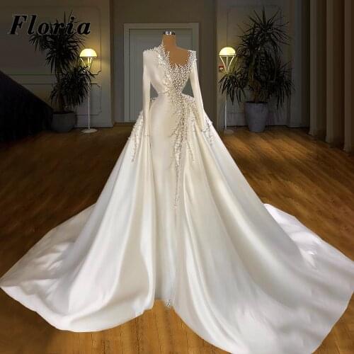Muslim Long Luxury Wedding Dresses 2020 Pearls Beading Elegant Long Sleeves Dubai Bridal Gowns 2020 Newest Wedding Gowns