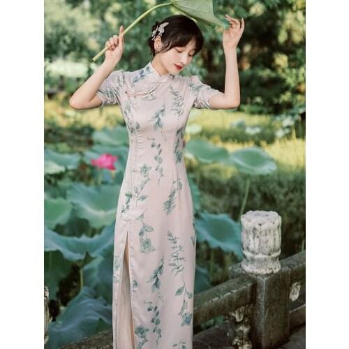 Make spot division cane skirt improved cheongsam woman with short sleeves XieJin hollow out the very dress