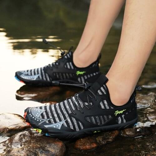 Mens Aqua Shoes Quick Drying River Sea Water Beach Sneakers Non-slip Sneakers Barefoot Upstream Shoes Hiking Sport Male Shoes