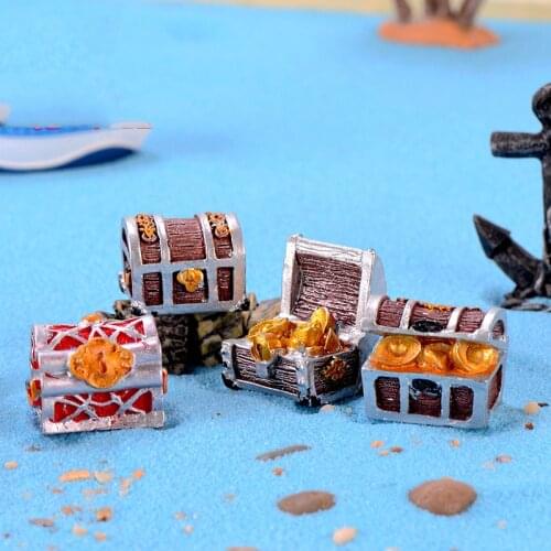 1 Piece Treasure Chest Box Adventure Gaming Bag Sea Pirate Model Small Statue Little Figurine Crafts Ornament Miniatures