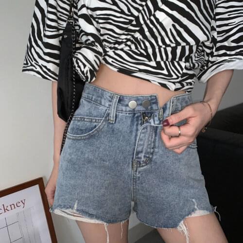 2021 summer new girls' hot pants ins trend high waist A-line tear denim shorts