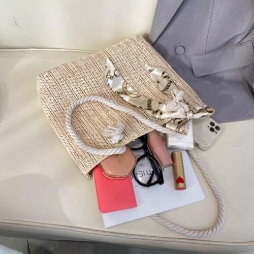 Straw Beach Bag Vintage Handmade Woven Shoulder Bag Rattan Bags Bohemian Summer Vacation Casual Silk Scarf Large Capacity Bags