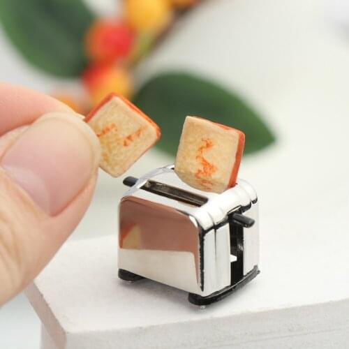1/12 Scale Dollhouse Mini Bread Machine With Toast Kitchen Toy Dollhouse Decorations Cute Toaster Doll Decoration Accessories