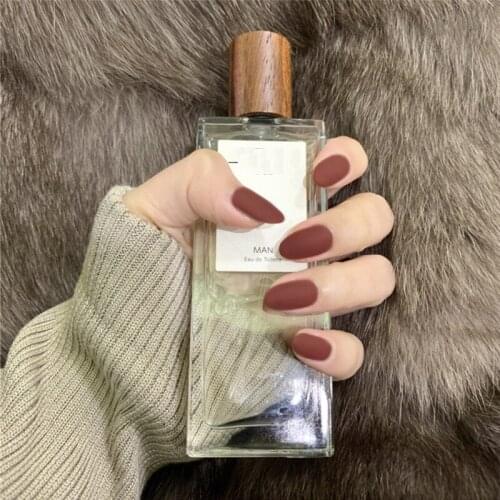 24pcs/Set Artificial Women Fake Nails Pre-design Round Head Chocolate Wine Red White Matte False Nails with Glue Beauty Nail Tips