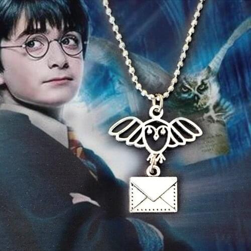 Movie&TV Harries the Same Owl Delivery Pendant Long Necklace Potter Punk style Sweater Chain Jewelry Necklace