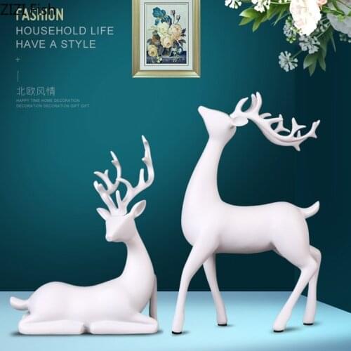 Modern White Elk Desktop Decoration Resin Model Abstract Animal Sculpture Statuette Living Room Office Decoration Birthday Gift