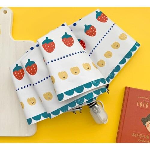 Strawberry small fresh three-fold rain and sun dual-use sunscreen UV student Korean version of vinyl cover sun umbrella female
