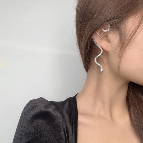 2021 New Womens Left Ear Retro Snake Earrings Fashion Design Ear-Hanging Hook Clip Exaggerated Jewelry One Piece