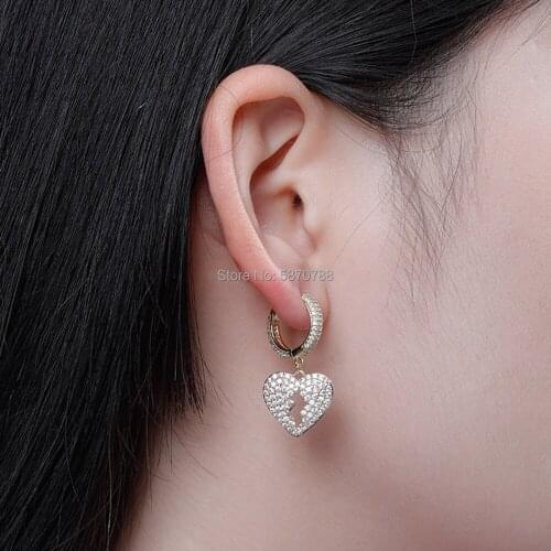 2021 New Jewelry Luxury Designer Bling Heart Huggie Hoop Earrings