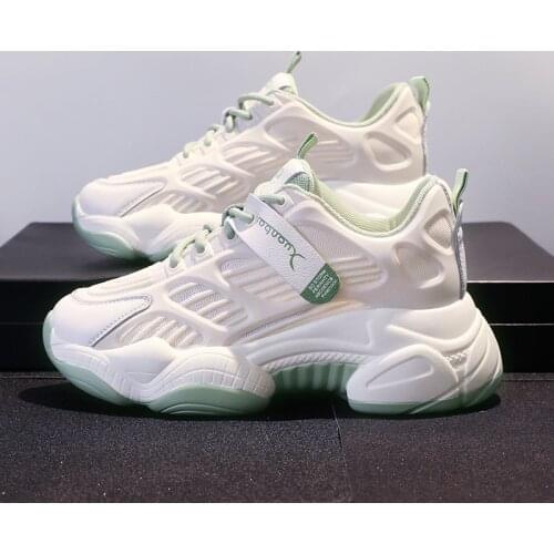 Spring and autumn 2021 new womens mesh breathable thick-bottomed schoolgirl show feet small casual sneakers