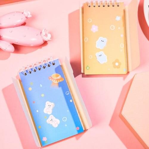Notebook is cute and fresh, but it can block Japanese and English word book, portable heart coil book for girls notepad
